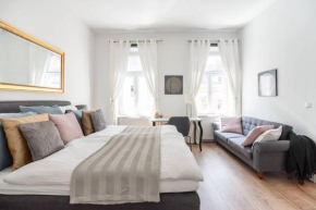⍟Luxurious and Spacious⍟ 5 min walk to city center (17)